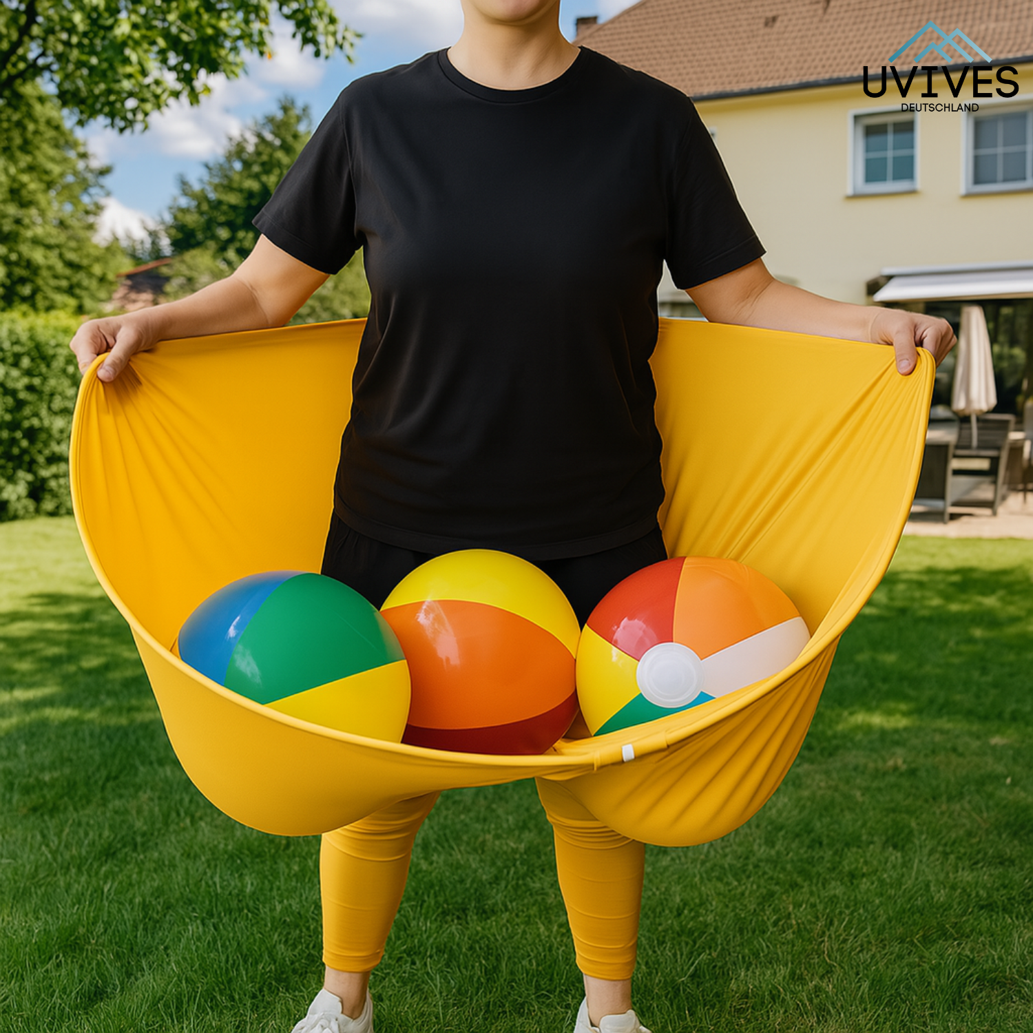 Outdoor Toss Game | 8 Inflatable Balls | Pump Included | Clover