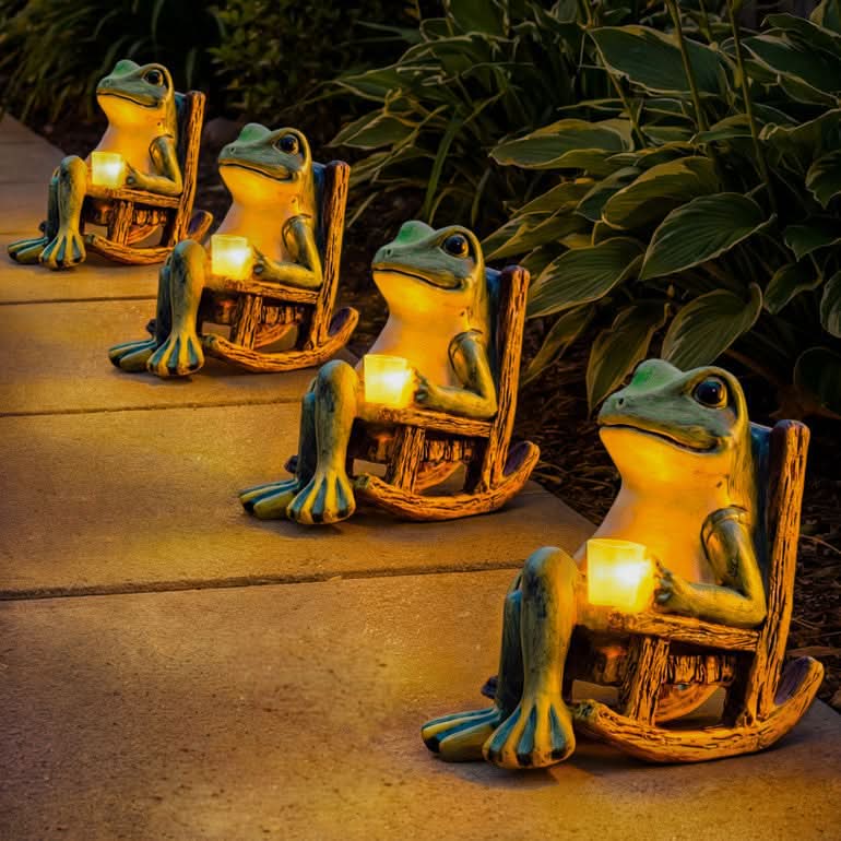 Garden Statue | Solar Powered | Auto On and Off Amber Glow | Jade