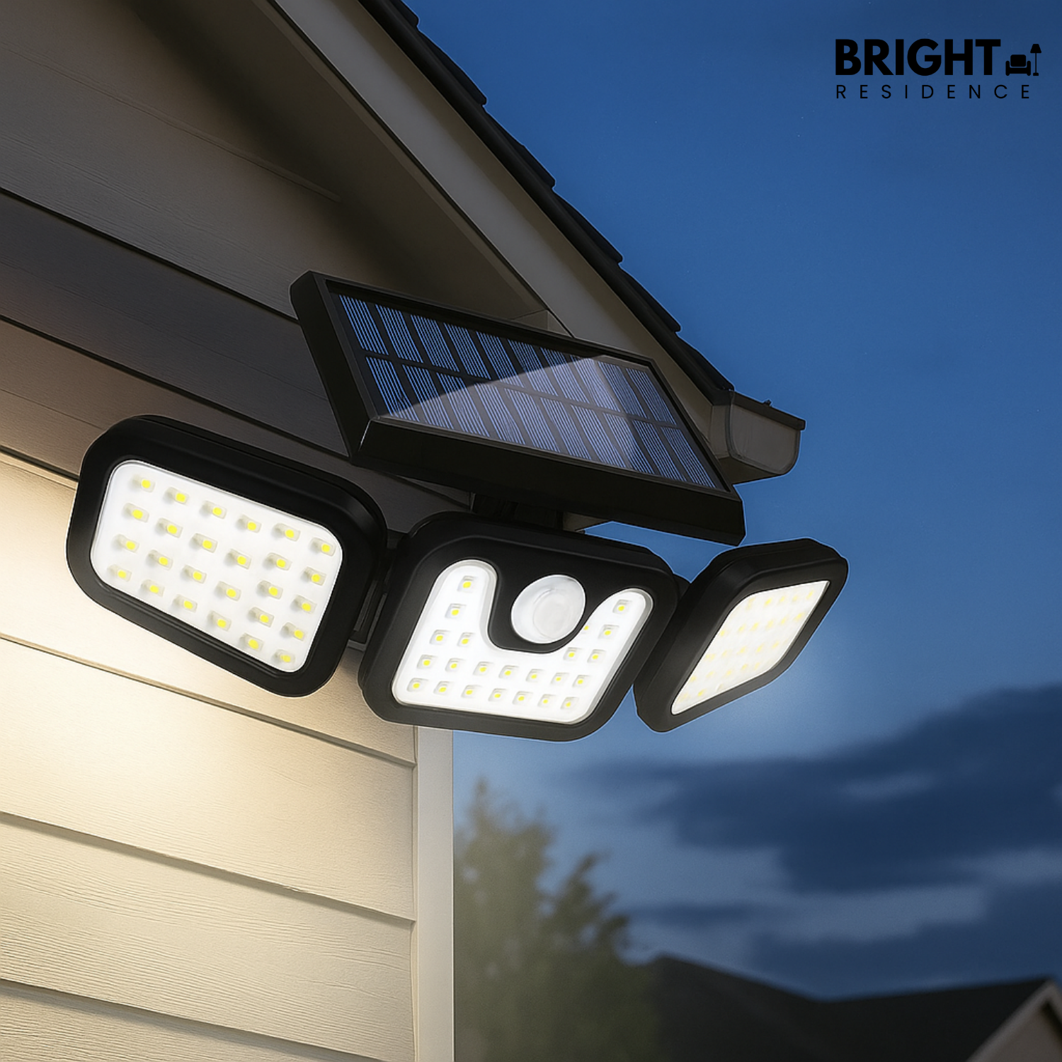 Solar Security Light | 3 Light Panels | Motion Sensor | Comet