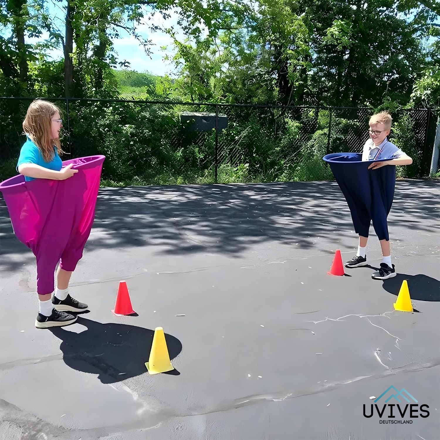 Outdoor Toss Game | 8 Inflatable Balls | Pump Included | Clover