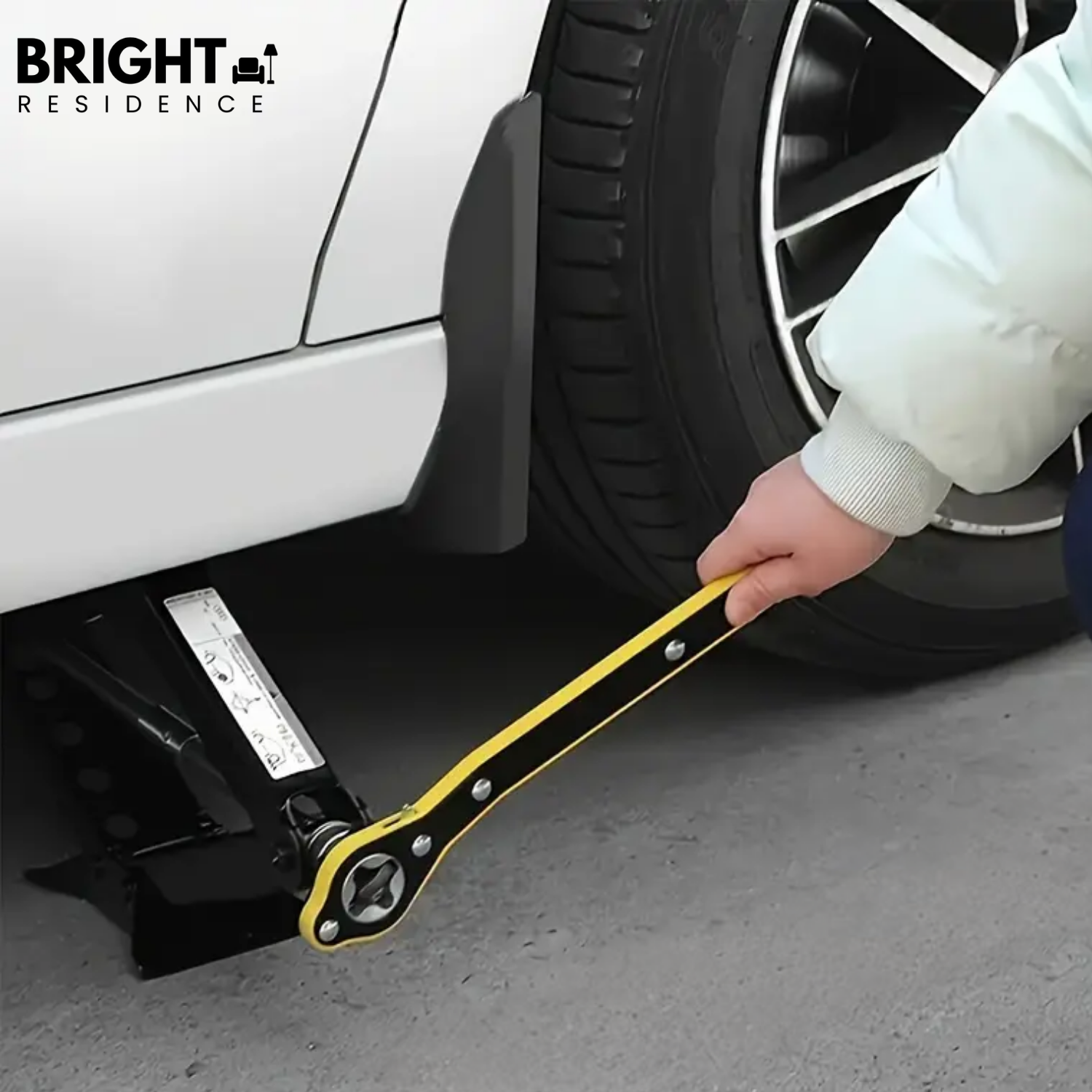 Car Jack Wrench | Lifts Vehicles Up to 4409 lbs | Ratchet Action | Atlas