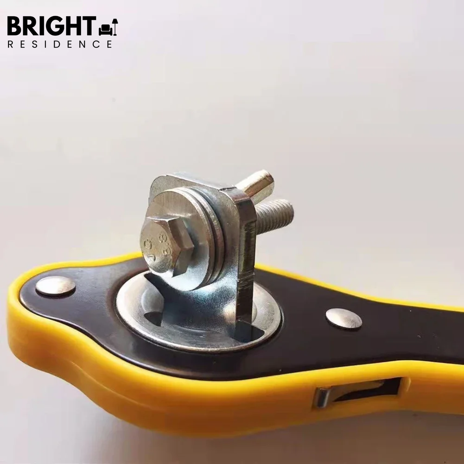Car Jack Wrench | Lifts Vehicles Up to 4409 lbs | Ratchet Action | Atlas