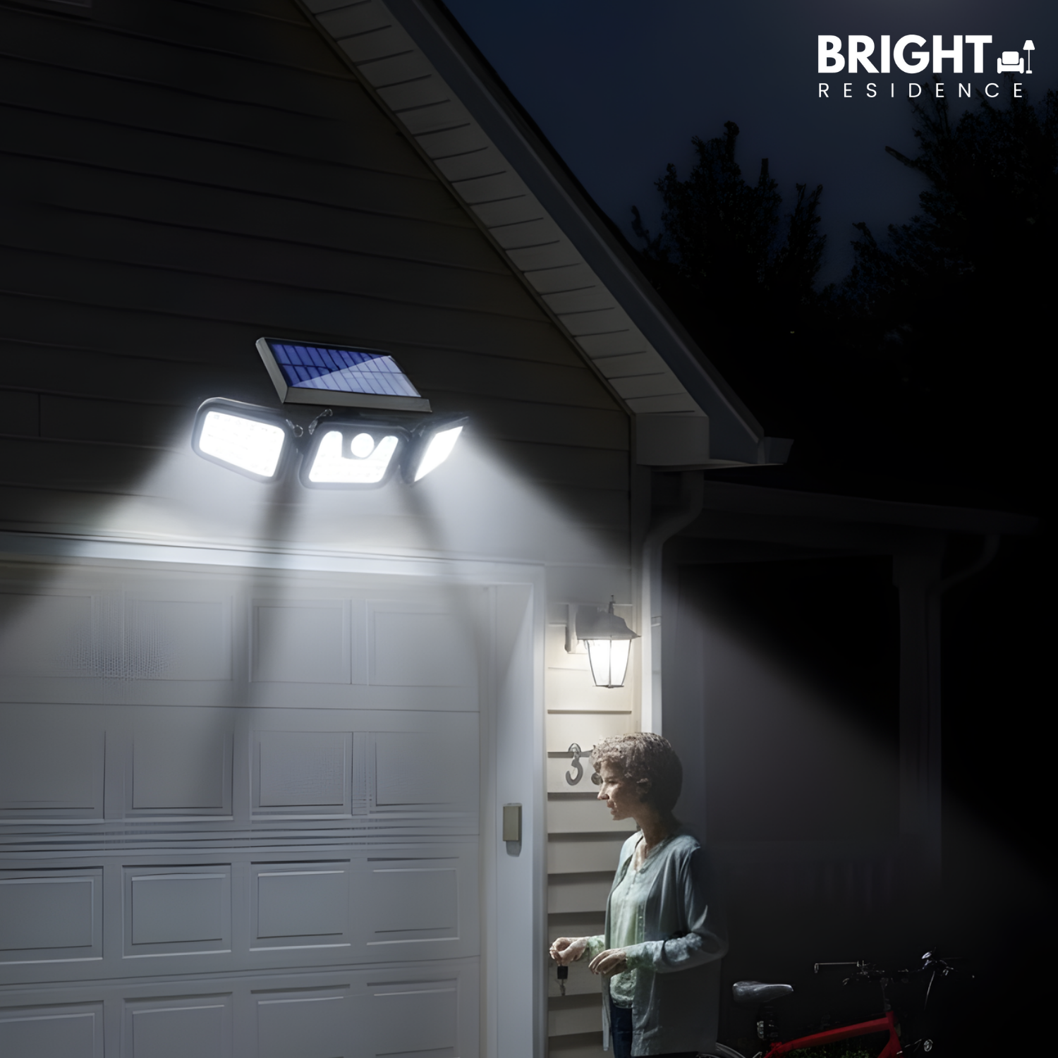 Solar Security Light | 3 Light Panels | Motion Sensor | Comet