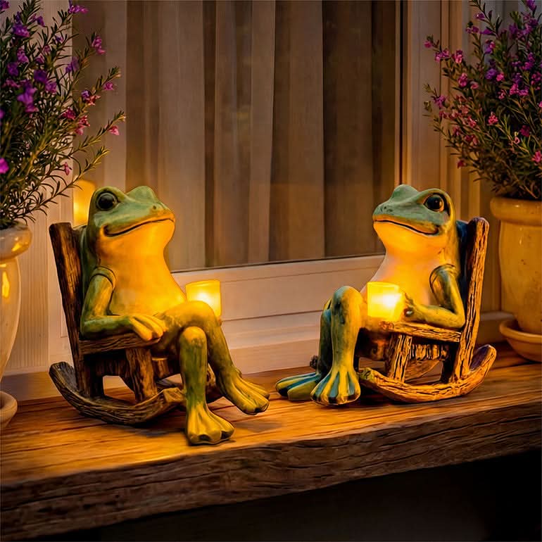 Garden Statue | Solar Powered | Auto On and Off Amber Glow | Jade